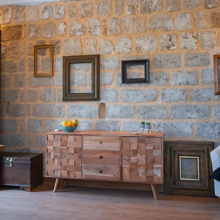 Casa Kalogirou 2 *